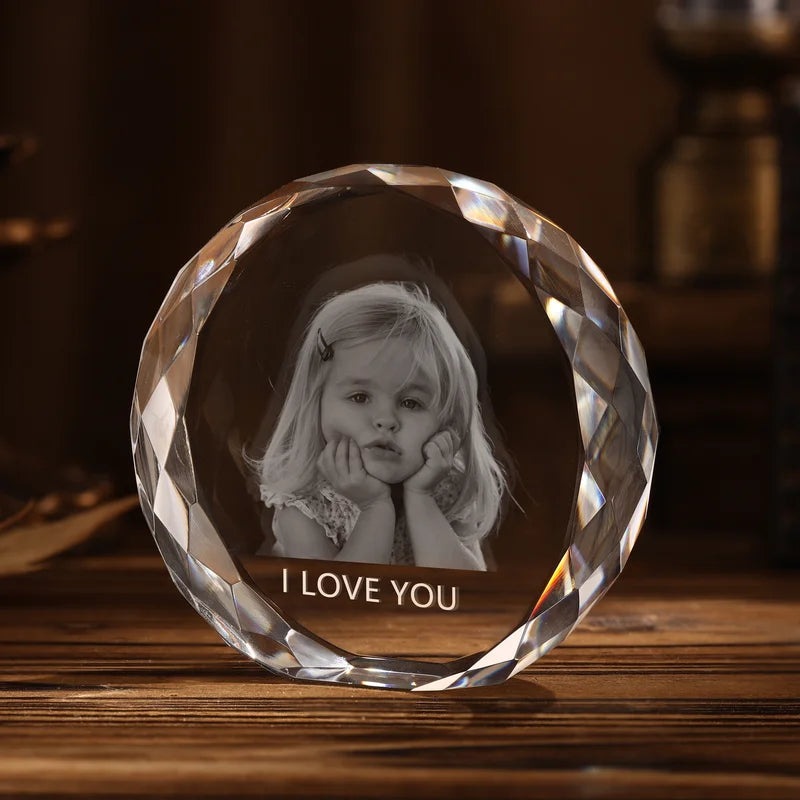 Round Shaped 3D Crystal Photo Gift for Women, Men, Couples - 3D Glass Pictures Crystal - Personalised Crystal Photo Frame