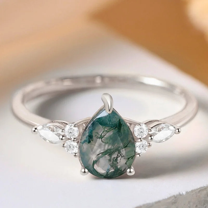 Buy Nature Inspired Moss Agate Ring Set Cluster Emerald Aquatic Agate  Engagement Ring Vintage Unique Green Stone Leaf Wedding Ring Set for Women  Online in India - Etsy